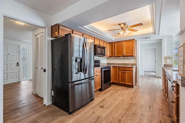 7092 S SHORE DRIVE, St Petersburg, FL 33707