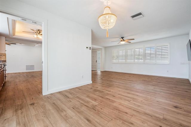 7092 S SHORE DRIVE, St Petersburg, FL 33707