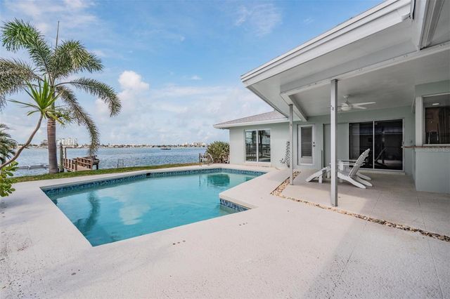 7092 S SHORE DRIVE, St Petersburg, FL 33707