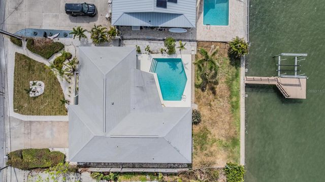 7092 S SHORE DRIVE, St Petersburg, FL 33707