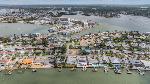 7092 S SHORE DRIVE, St Petersburg, FL 33707