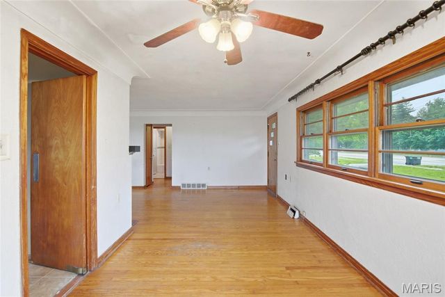 5912 N Belt W, Belleville, IL 62223