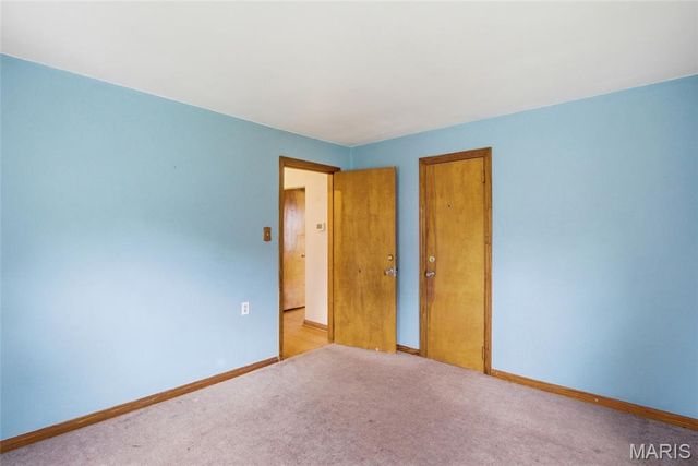 5912 N Belt W, Belleville, IL 62223