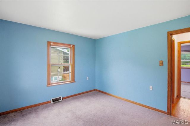5912 N Belt W, Belleville, IL 62223
