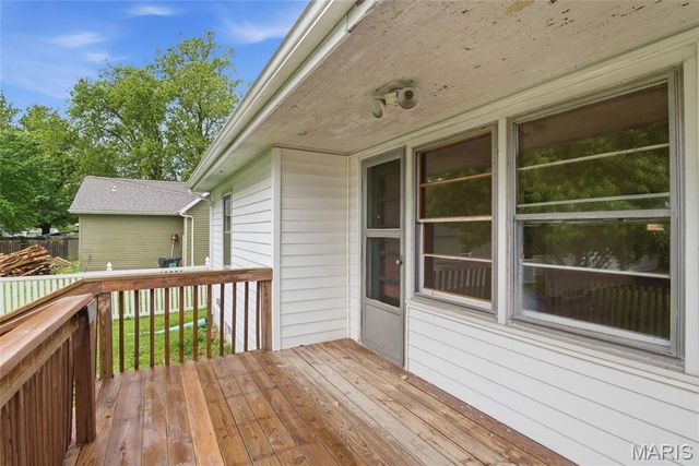 5912 N Belt W, Belleville, IL 62223