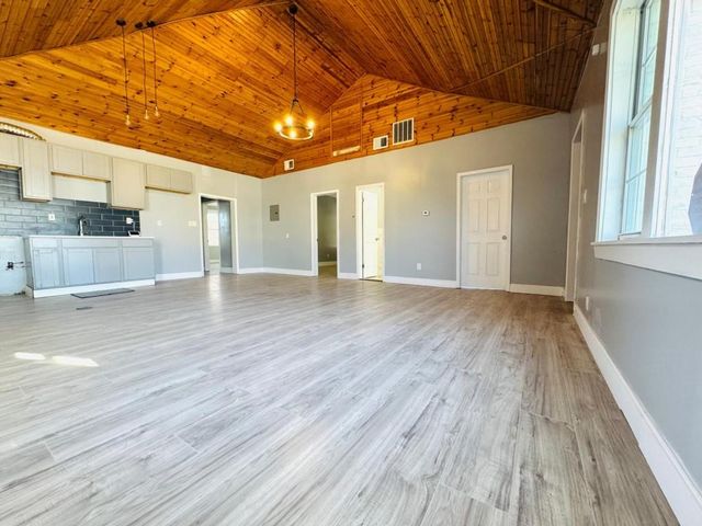 1720 NW 34th Street, Oklahoma City, OK 73118