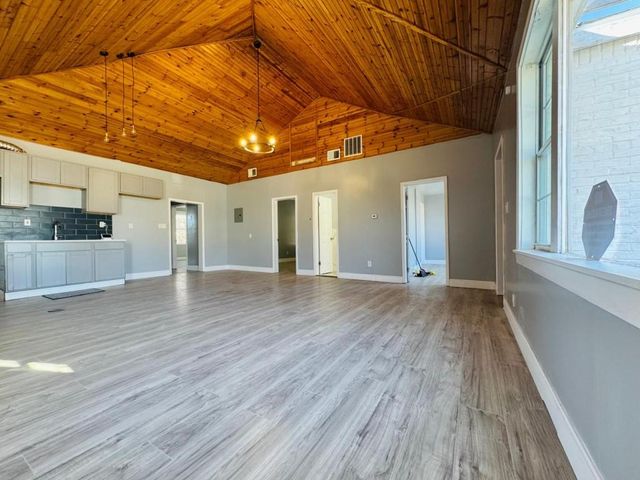 1720 NW 34th Street, Oklahoma City, OK 73118