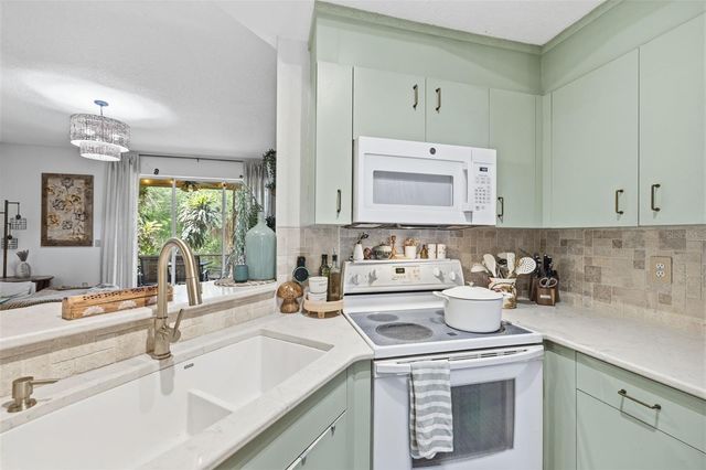 3073 BRANCH DRIVE, Clearwater, FL 33760