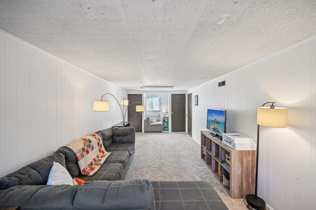 5681 Oliver Street, Columbus, OH 43231