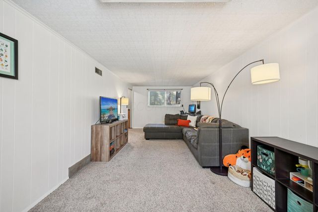 5681 Oliver Street, Columbus, OH 43231