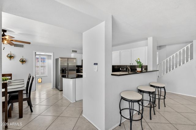 704 W LA PRYOR Lane, Gilbert, AZ 85233