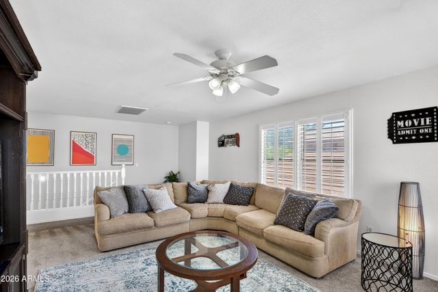 704 W LA PRYOR Lane, Gilbert, AZ 85233