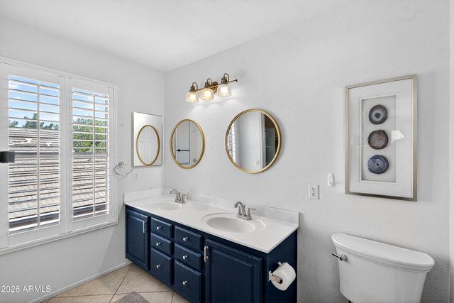 704 W LA PRYOR Lane, Gilbert, AZ 85233