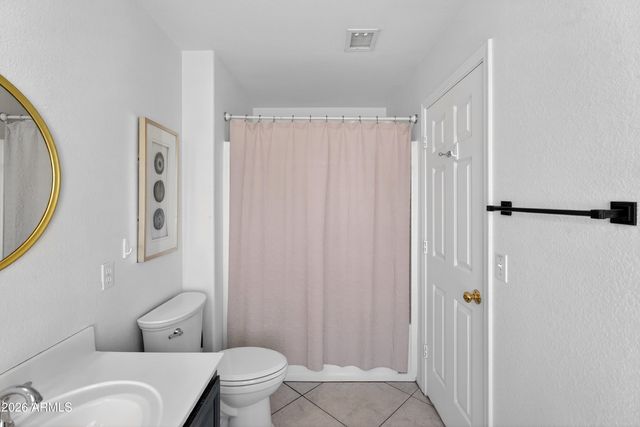 704 W LA PRYOR Lane, Gilbert, AZ 85233