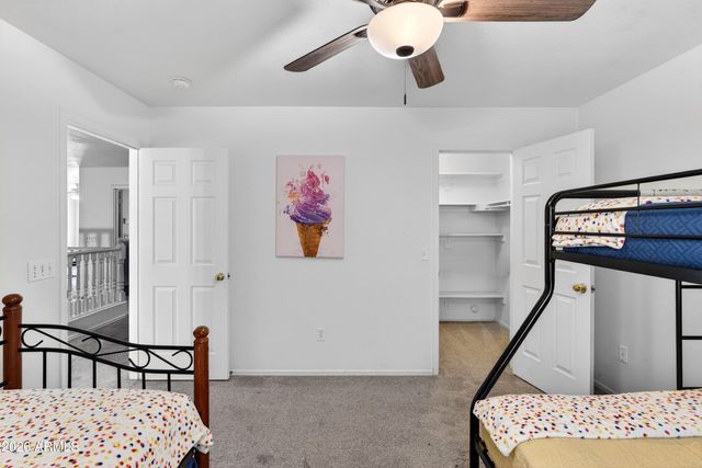 704 W LA PRYOR Lane, Gilbert, AZ 85233