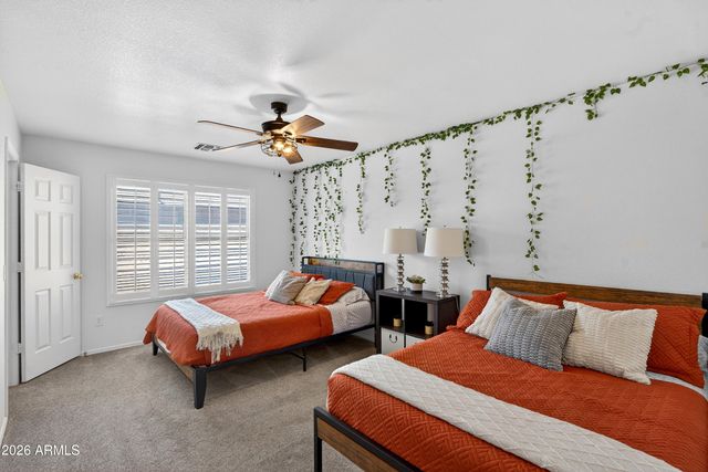 704 W LA PRYOR Lane, Gilbert, AZ 85233