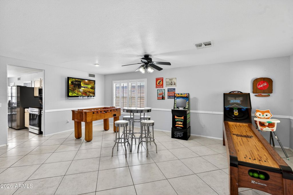 704 W LA PRYOR Lane, Gilbert, AZ 85233 — photo 2