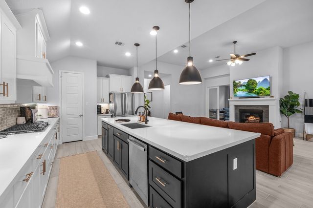 172 Buffalo Boulevard, Rhome, TX 76078