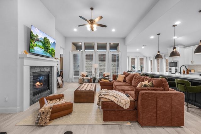 172 Buffalo Boulevard, Rhome, TX 76078