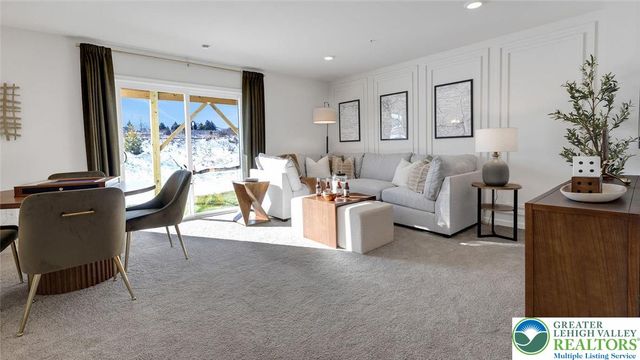 8213 Alexander Court, Upper Macungie Twp, PA 18031