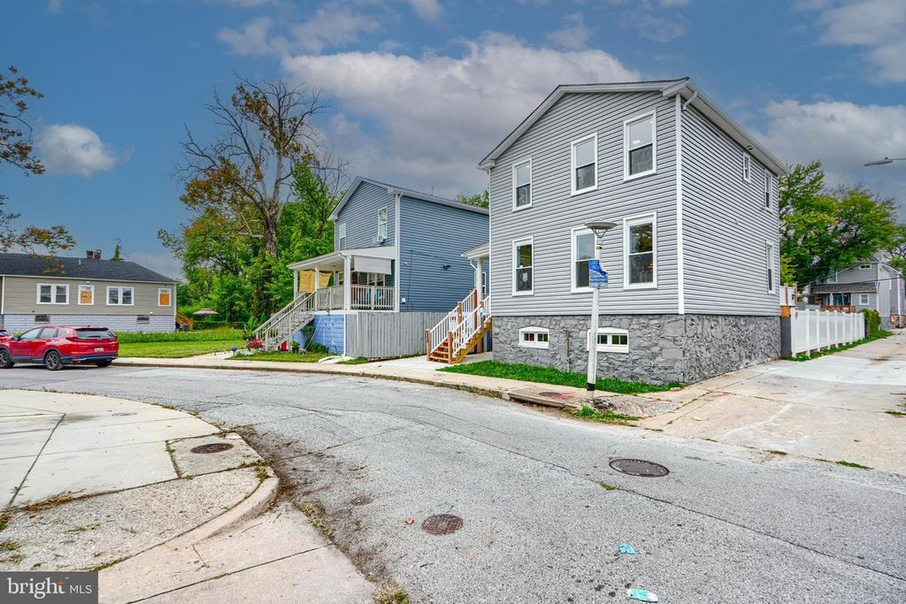 5201 BEAUFORT AVE, Baltimore, MD 21215