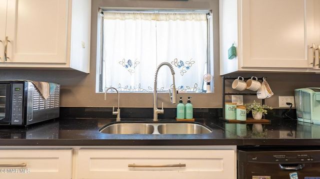 7523 Drummond Avenue, Highland, CA 92346