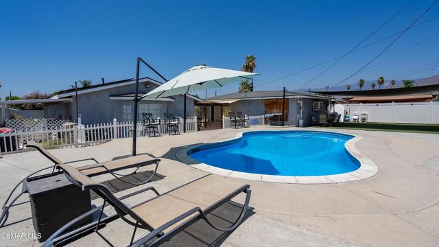 7523 Drummond Avenue, Highland, CA 92346