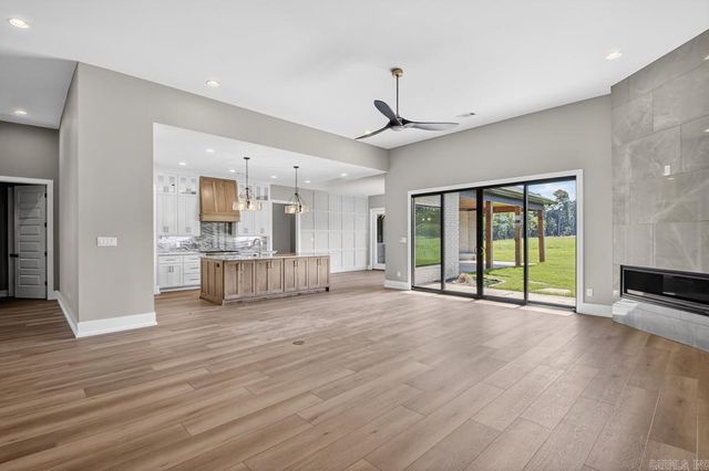 100 Liberty Oaks Trail, Alexander, AR 72002