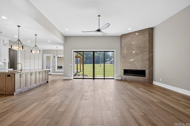 100 Liberty Oaks Trail, Alexander, AR 72002