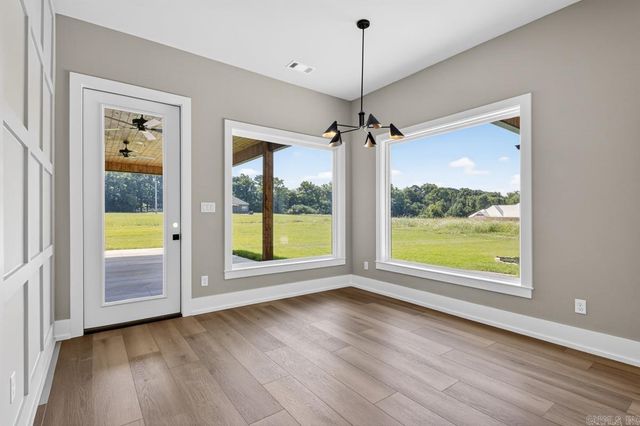100 Liberty Oaks Trail, Alexander, AR 72002