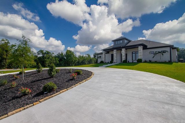 100 Liberty Oaks Trail, Alexander, AR 72002