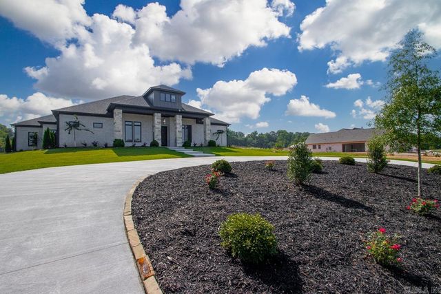 100 Liberty Oaks Trail, Alexander, AR 72002