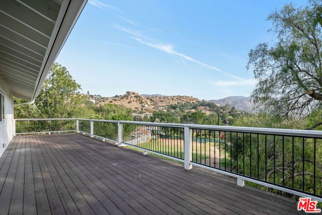 23937 Jensen Drive, West Hills (los Angeles), CA 91304