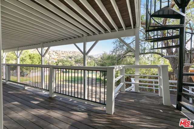 23937 Jensen Drive, West Hills (los Angeles), CA 91304