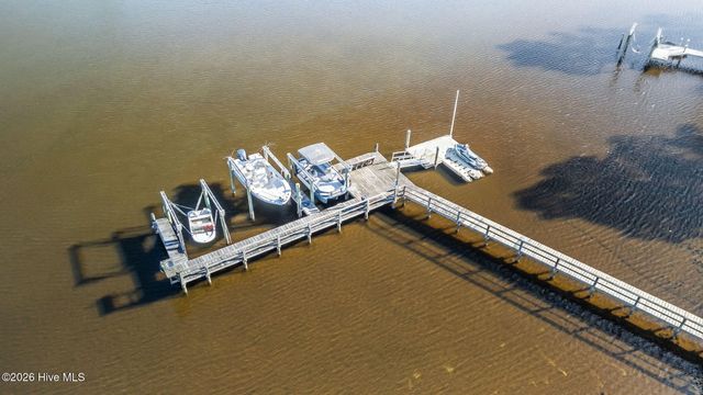 109 Key West Lane, Newport, NC 28570