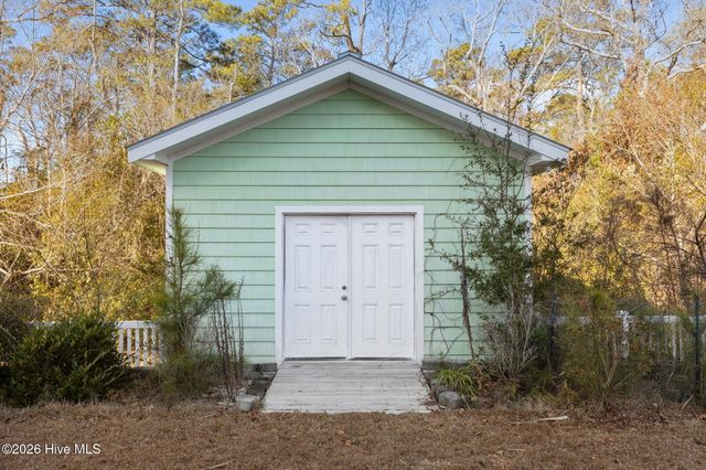 109 Key West Lane, Newport, NC 28570