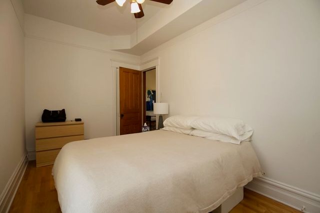 1111 W Roscoe Street 2, Chicago, IL 60657