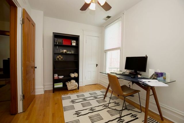 1111 W Roscoe Street 2, Chicago, IL 60657