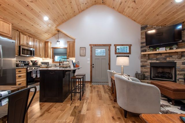 59 Nugent Lane, Murphy, NC 28906