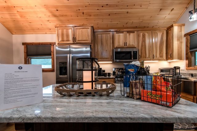 59 Nugent Lane, Murphy, NC 28906