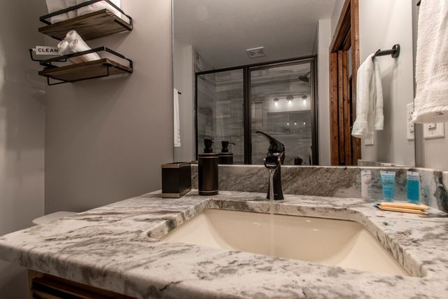 59 Nugent Lane, Murphy, NC 28906