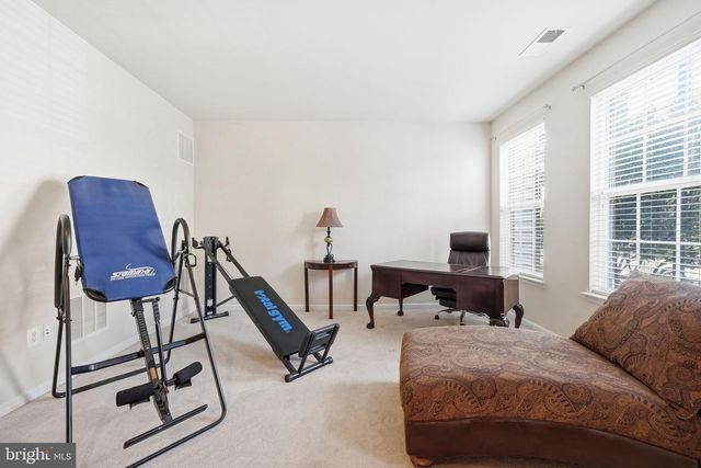 7033 LITTLE THAMES DR, Gainesville, VA 20155