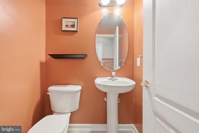 7033 LITTLE THAMES DR, Gainesville, VA 20155