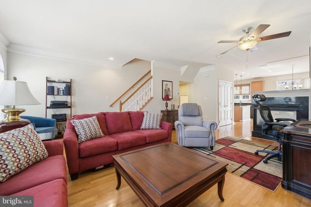 7033 LITTLE THAMES DR, Gainesville, VA 20155