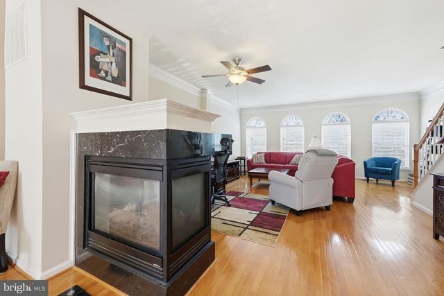 7033 LITTLE THAMES DR, Gainesville, VA 20155