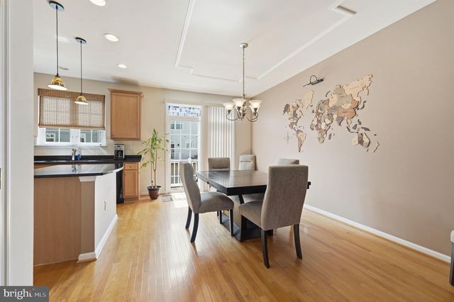 7033 LITTLE THAMES DR, Gainesville, VA 20155