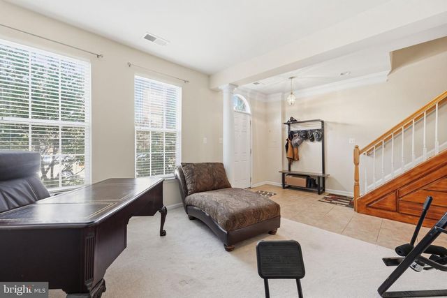 7033 LITTLE THAMES DR, Gainesville, VA 20155