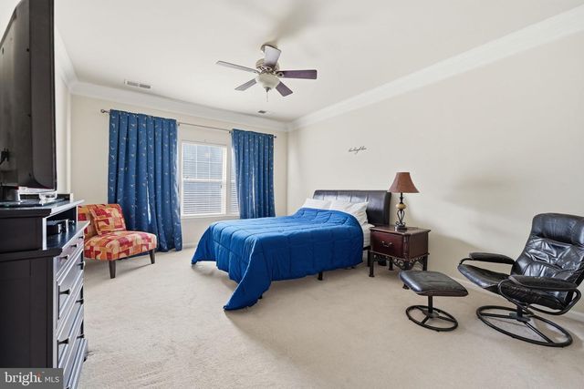 7033 LITTLE THAMES DR, Gainesville, VA 20155