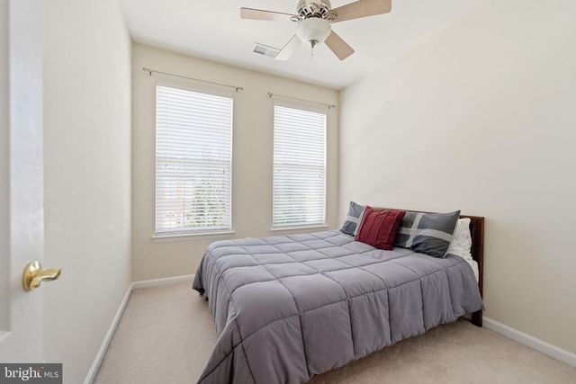 7033 LITTLE THAMES DR, Gainesville, VA 20155