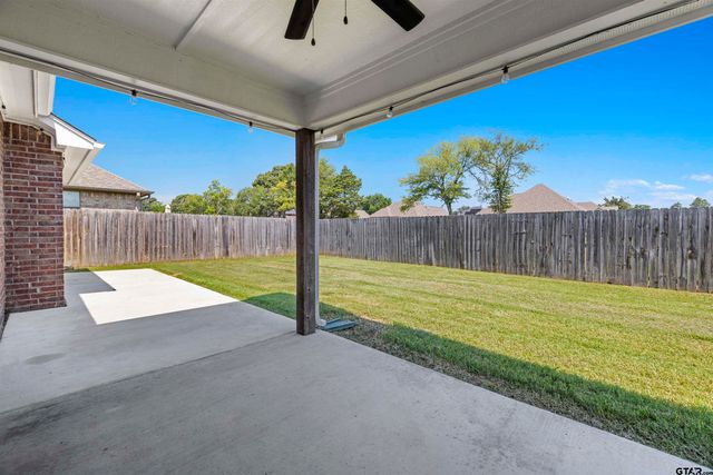 411 Harrell, Chandler, TX 75758